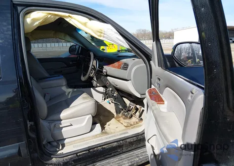 2007 GMC Yukon Slt from USA, damaged, VIN 1GKFK13017R307130